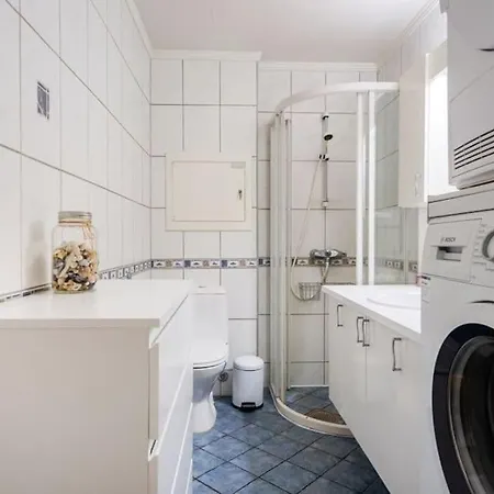 Apartment Nydelig 4- Romsleilighet . *