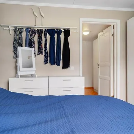 Apartment Nydelig 4- Romsleilighet . *